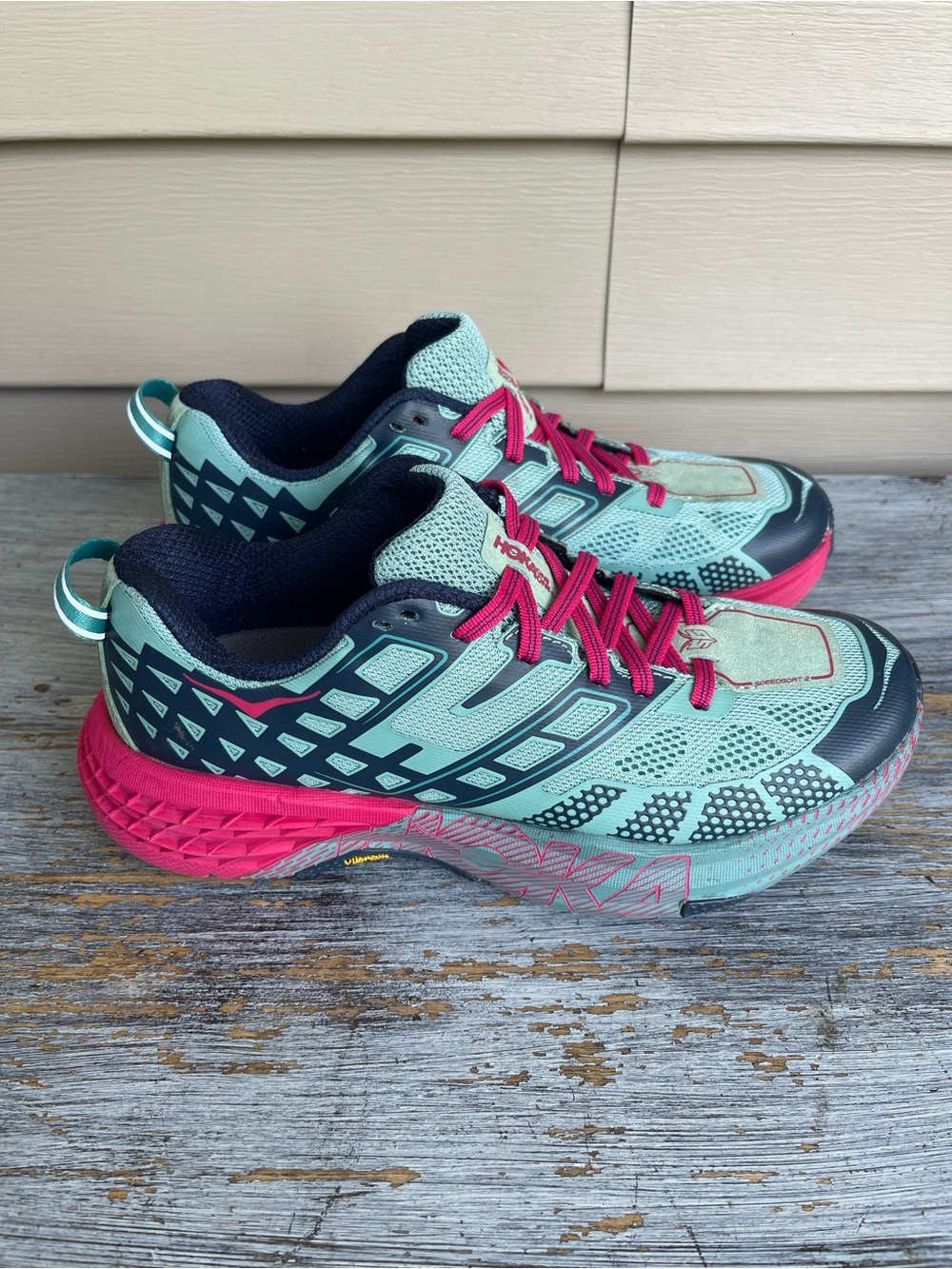 Hoka Speedgoat 2 Trail Running Shoes Vibram Athletic Hiking Womens size 7